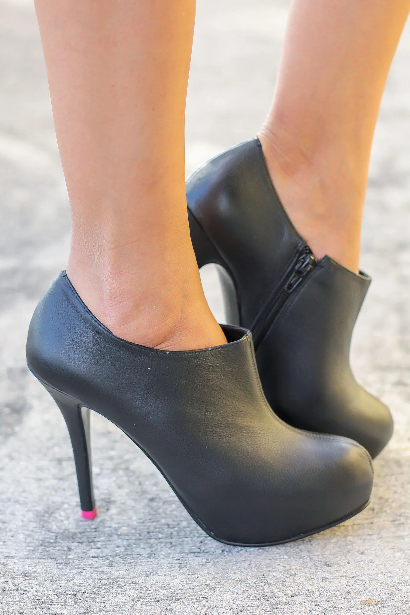 Black Heeled Bootie with Zipper