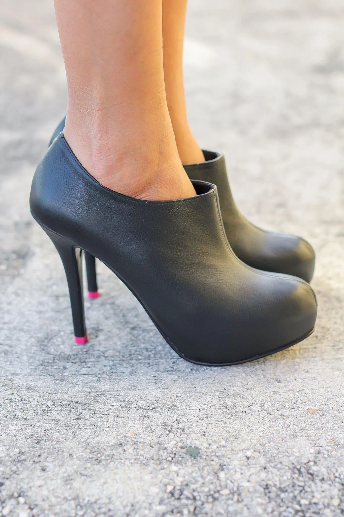 Black Heeled Bootie with Zipper