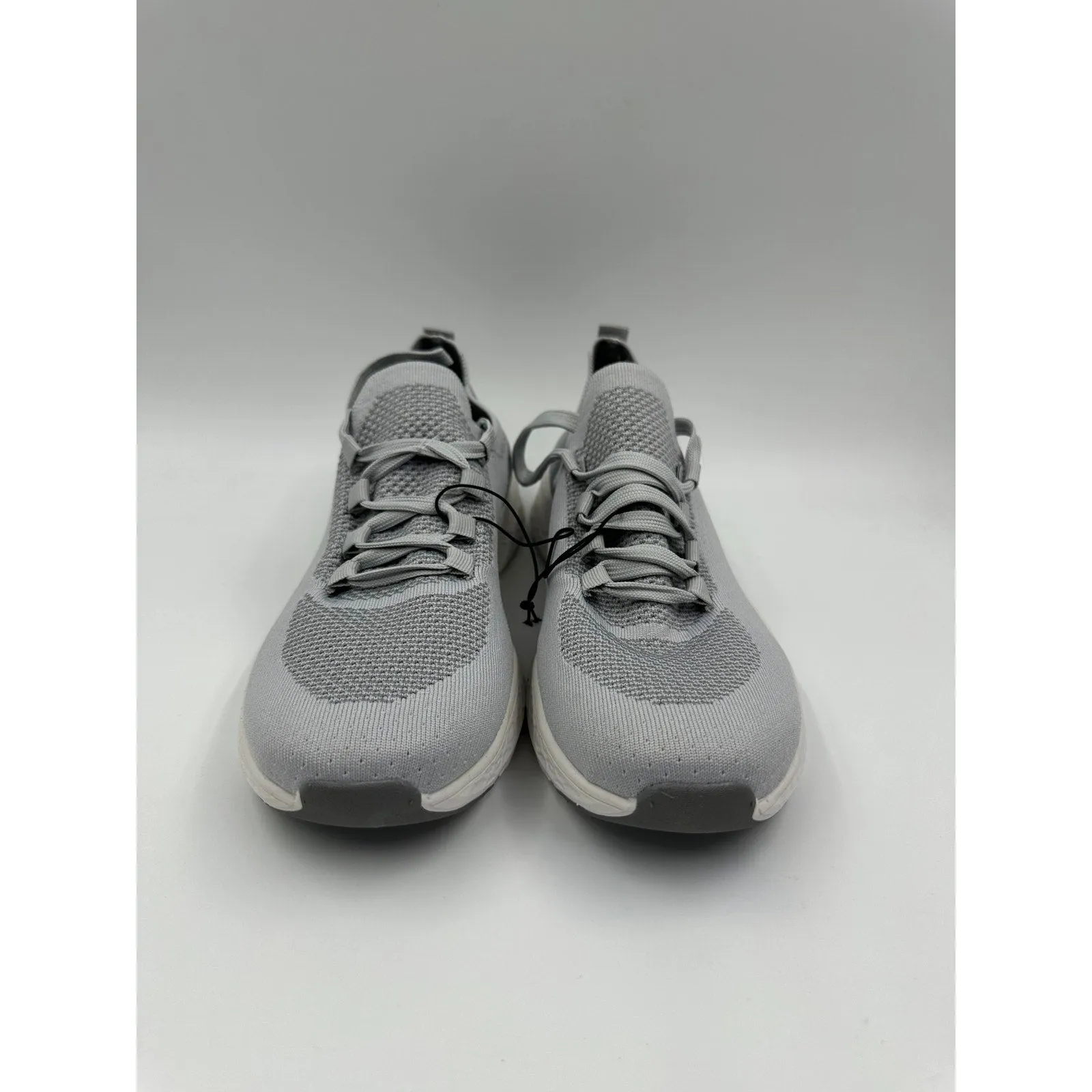 Men's Size 9, Light Gray Knit Top Sneakers with Cushy Sole