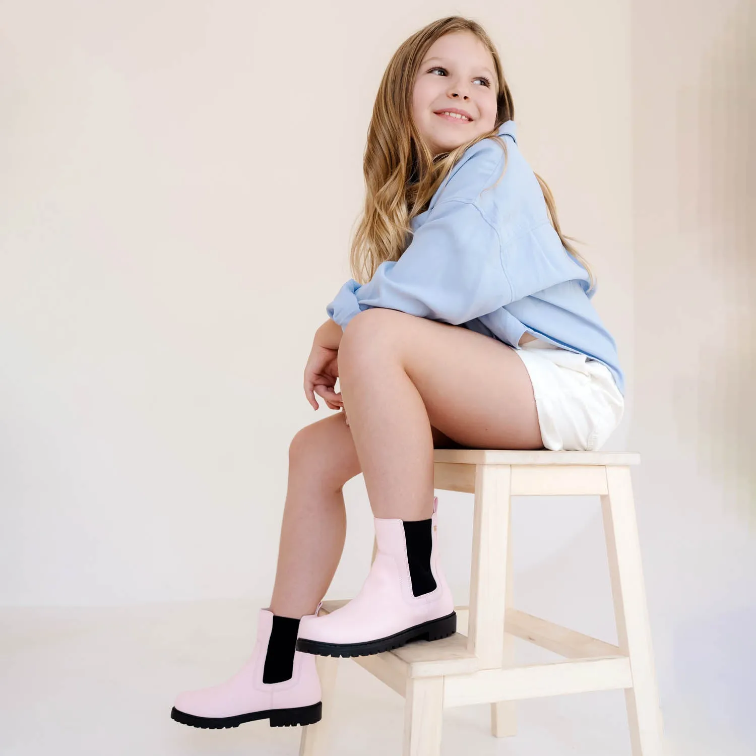 Miss Chelsea Boot in Pink - Kids